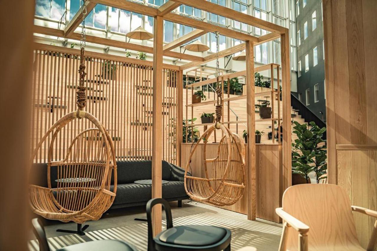 Valo Hotel & Work Helsinki Esterno foto "The interior of the building is made of wood and bamboo."