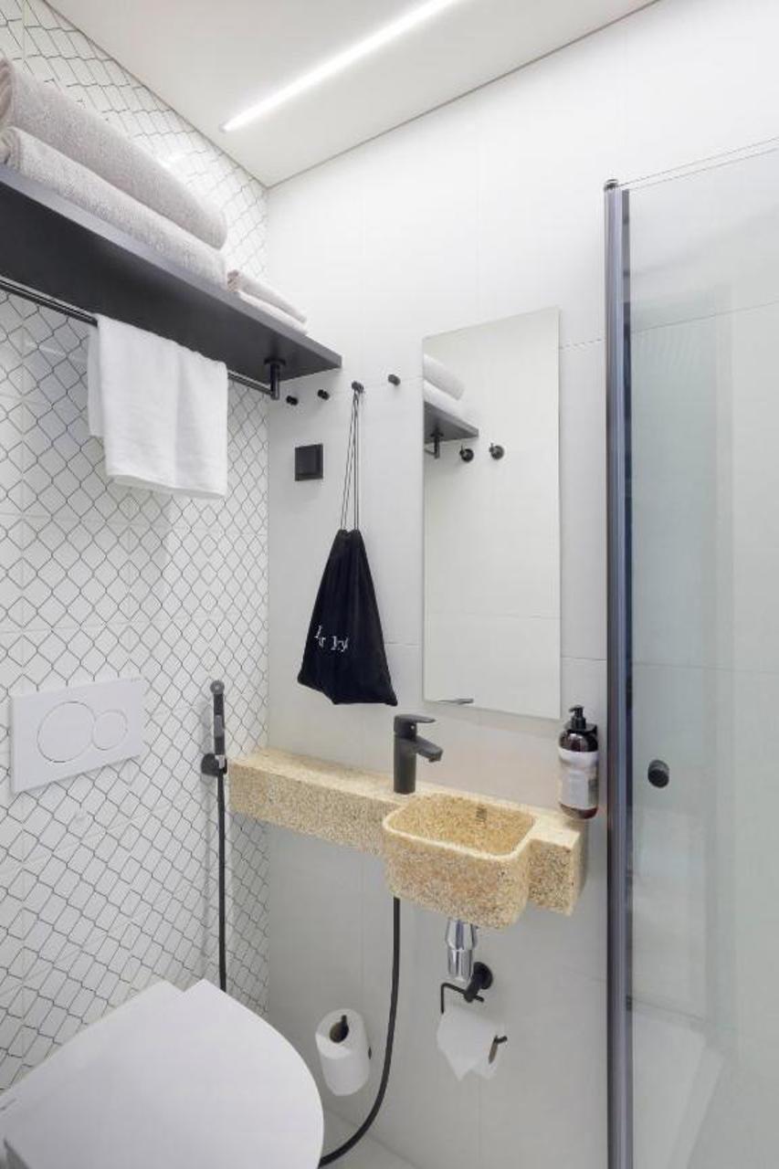 Valo Hotel & Work Helsinki Esterno foto Bathroom